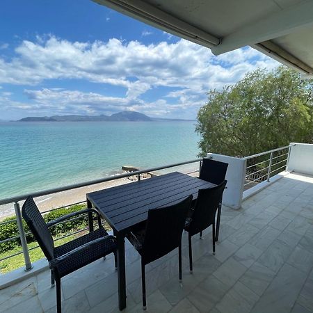 Stunning Beachfront Apartment Stratos Nerantza Luaran gambar