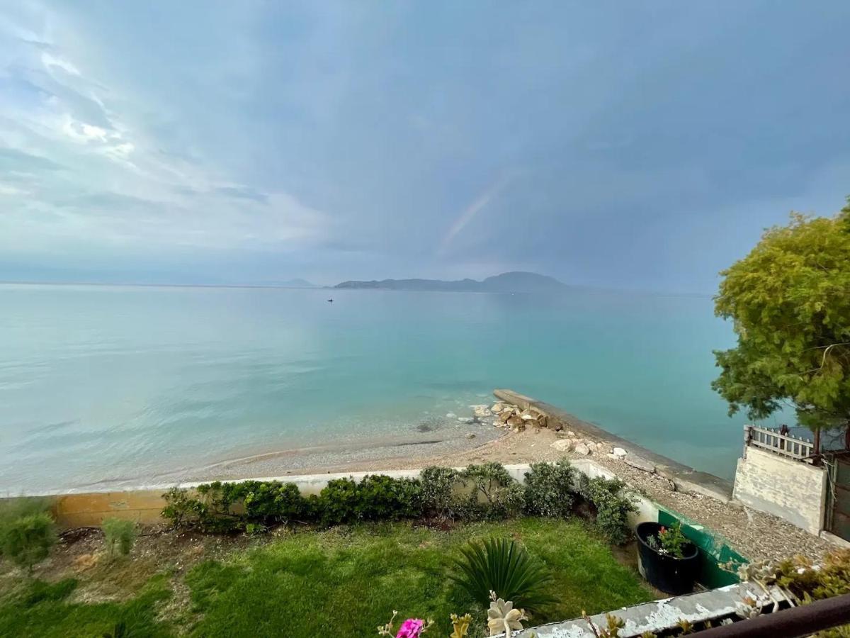 Stunning Beachfront Apartment Stratos Nerantza Luaran gambar
