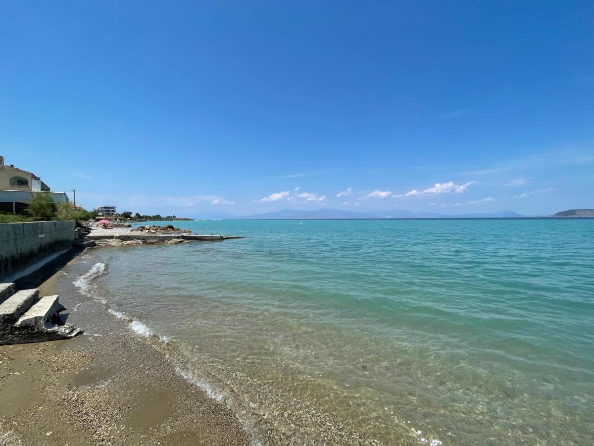 Stunning Beachfront Apartment Stratos Nerantza Luaran gambar