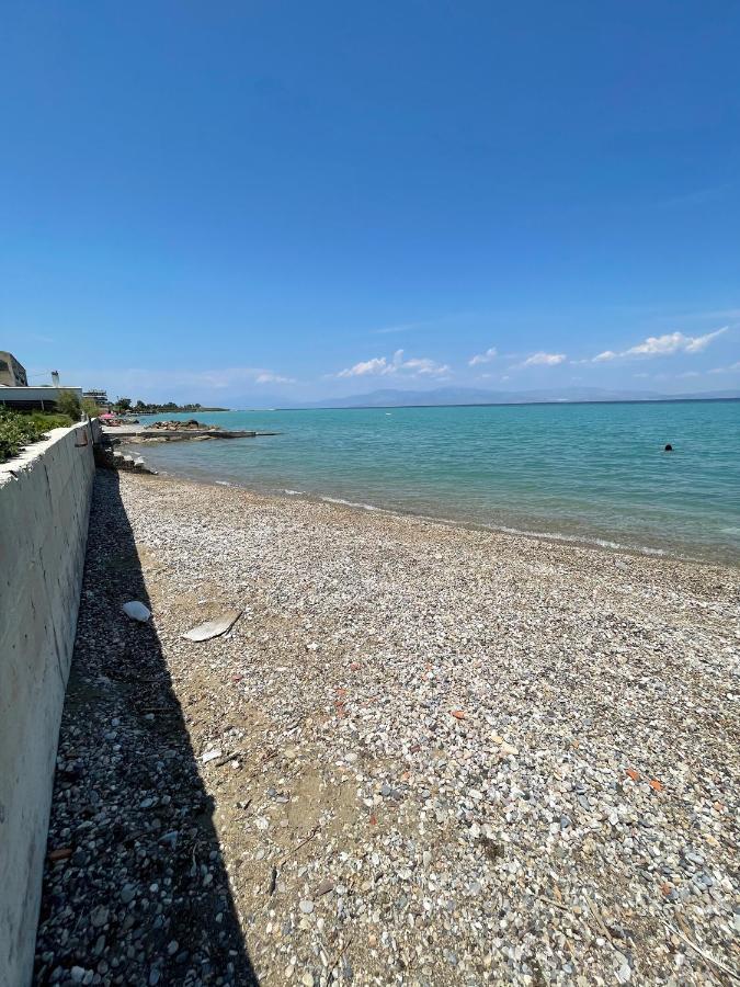 Stunning Beachfront Apartment Stratos Nerantza Luaran gambar
